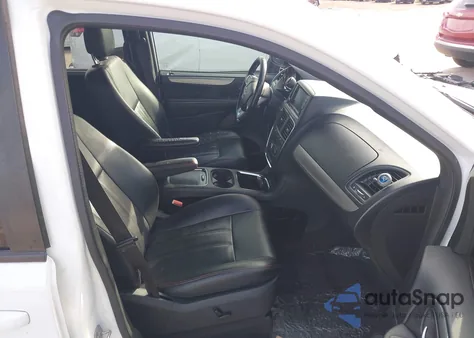 2019 Dodge Grand Caravan Gt z USA, uszkodzony, nr VIN 2C4RDGEG4KR711431